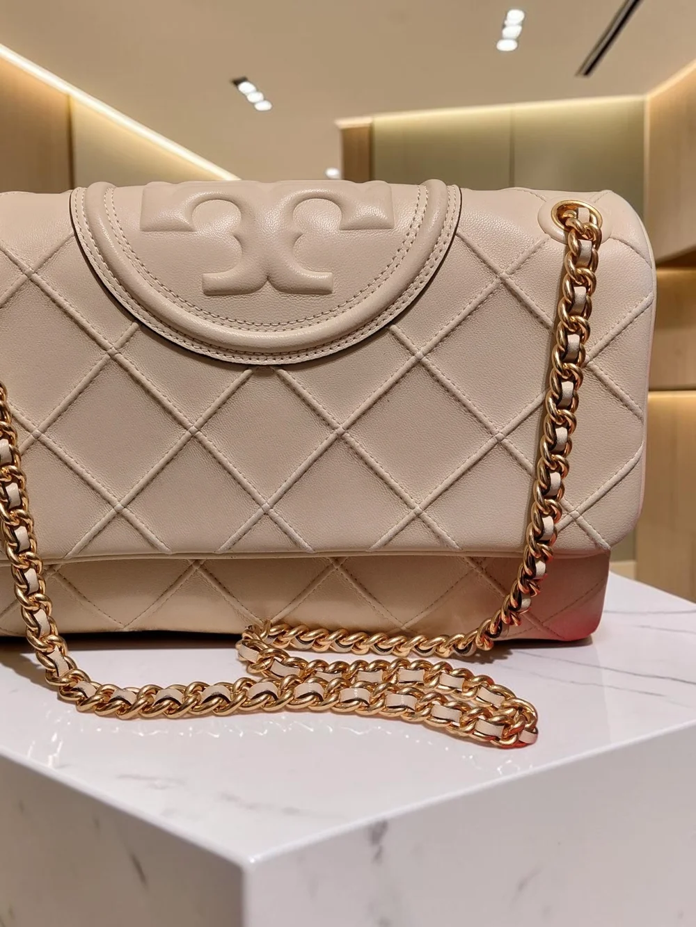 Tory Burch Fleming Shoulder Bag with Gold Chain